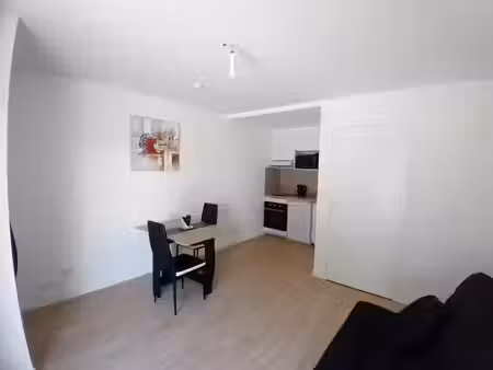 location meublée appartement 1 pièce 21 m² à angers (49000)  600 €