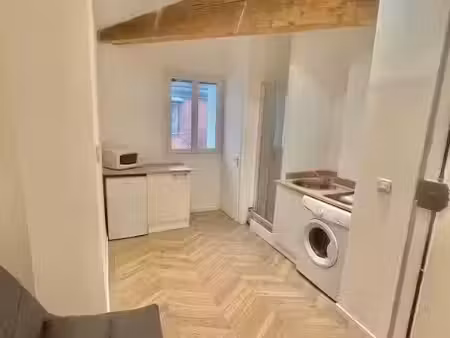 location meublée appartement 1 pièce 12 m² à marseille 8ème (13008)  590 €