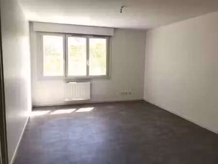 location appartement 1 pièce 40 m² à villeurbanne (69100)  567 €