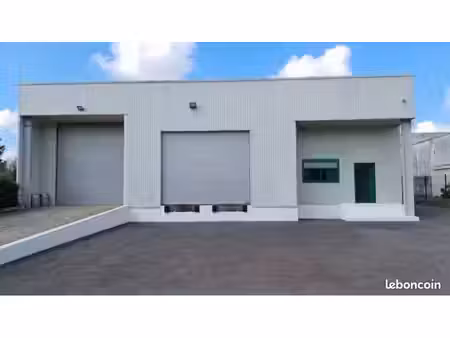grand dépôt 600 m² (h 6m) modulable 2x300m2 quai de déchargement thionville / axe luxembou