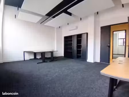 à louer centre ville de lens– superbes bureaux de 231 m² + 2 places de parking