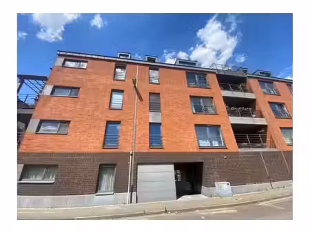 appartement à louer à quai des otages 8 mons (vbe85022)