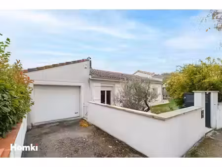 maison de plain-pied t6 de 134 m² à castanet-tolosan 31320