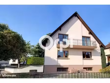 maison 5 pièces 147 m²