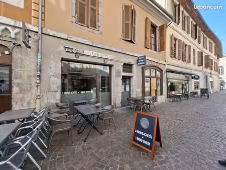 local restaurant 48 m²