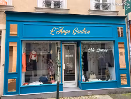 à louer – local commercial de 40 m² avec vitrine – hyper-centre de la flèche (72200)