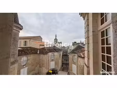 niort centre dans bâtiment historique