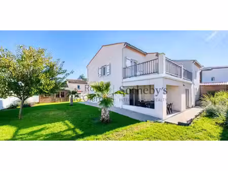 maison en bord de mer avec jardin meschers-sur-gironde (17)