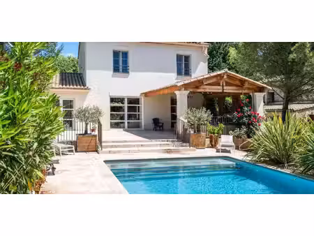 maison contemporaine avec piscine et jardin uzès (30)