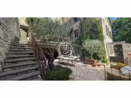 maison avec piscine et terrasse montpellier (34)