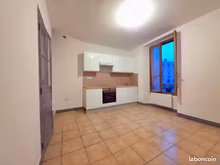 appartement f2+ duplex montereau-fault-yonne – centre-ville à 5 min – 48m2