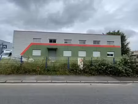 local d'activité 2 167 m²