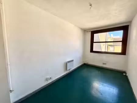 t2 de 41m2 - secteur canebière / saint charles