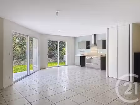 maison à louer - 4 pièces - 87 10 m2 - angouleme - 16 - poitou-charentes