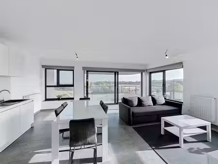 penthouse 2ch 83m² + terrasse + parking