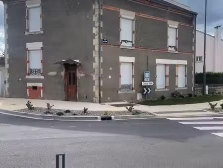 maison familiale de caractère avec garage et 4 chambres d'environ 132 m² habitables avec g