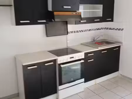 logement t 2 proche sillac