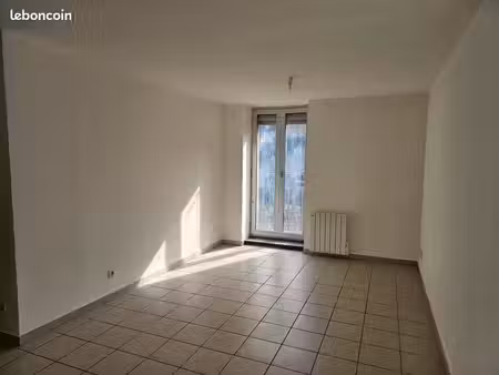 a louer apppartement t2 morestel(38510)
