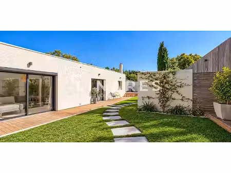 maison avec piscine et jardin aix-en-provence (13)
