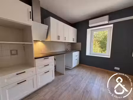 appartement t3 rénové avec box et jardin