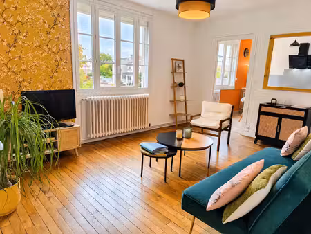 appartement rénové de 88 m²  2 chambres et 2 places de parking sécurisées !