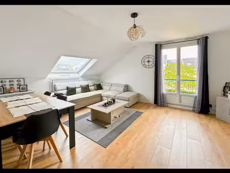 location studio meublé