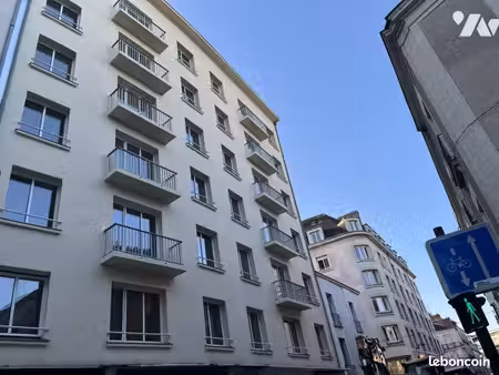 appartement 3 pièces 79 m²