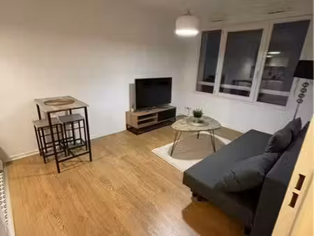? à louer – appartement meublé 30m² – face à l’université du havre