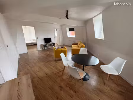 joli t3 lumineux meublé