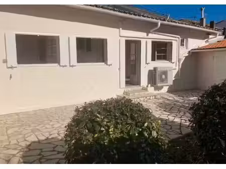 location maison 2 pièces à bordeaux (33000)  1 260 €