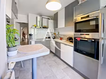 vente appartement 4 pièces  80.00m²  bois