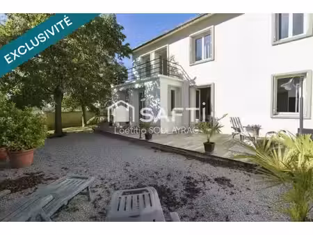 maison proche centre 162 m² avec garage et jardin.