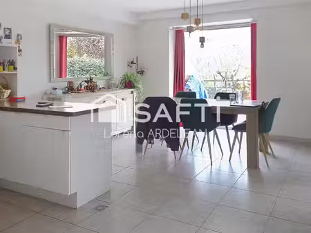 160 m²  impasse  proche de centre  terrase  jardin