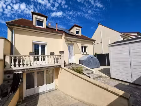 maison familiale et appartement de type f2