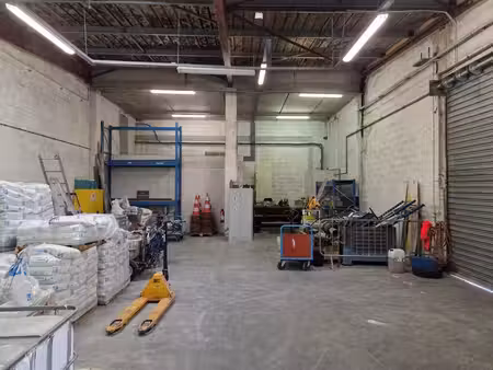 location local d’activités puget sur argens 83480 200m²