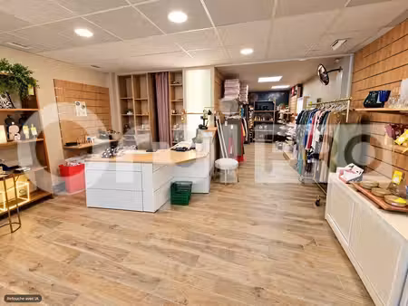 location commerce agde 34300 72m²