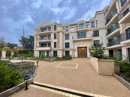 appartement 2 pièces 40 m² à louer fontenay-le-fleury 78330 ? | era immobilier