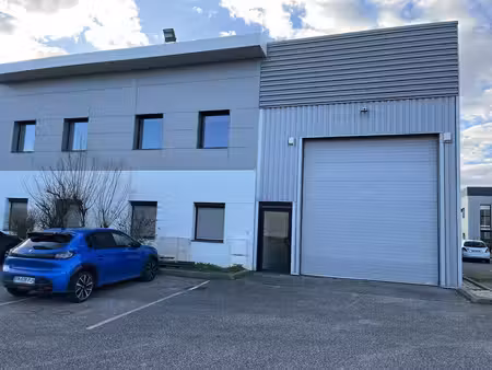 location local d’activités 330m²