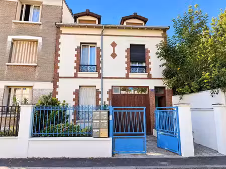 vente immeuble 200 m² à saint-denis (93200)  580 000 €