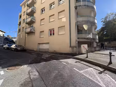 location parking rodez 12000