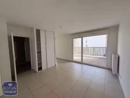 appartement à louer 1 pièce 27.01 m² - saint-priest (69) - 546€