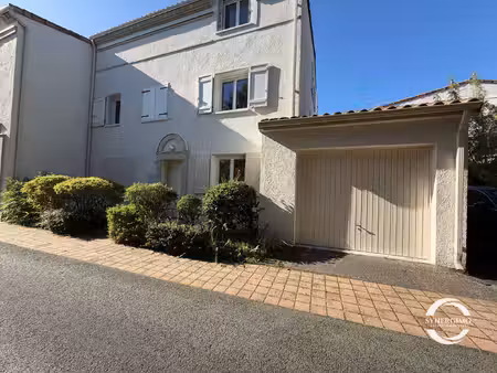 appartement t4 94 m2 en rez-de jardin  avec garage