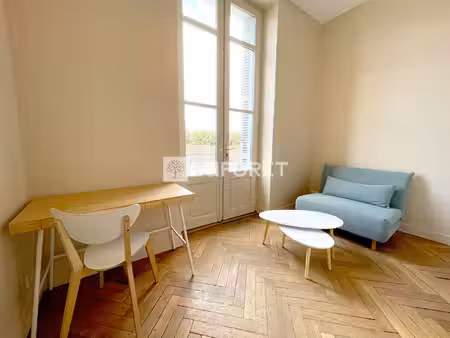 périgueux centre - studio meublé - bel immeuble