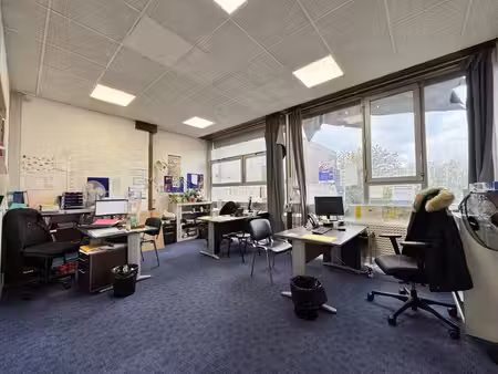 location bureaux 240m²