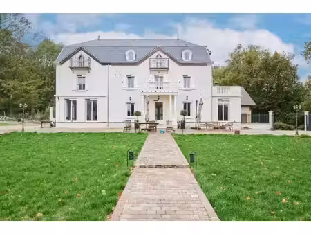 proche chartres - élégante propriété de caractère au cœur d'un parc de 1 3 hectare
