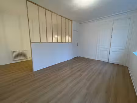 location appartement 1 pièce 27m²