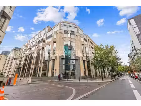 location bureaux 527m² à 1061m²