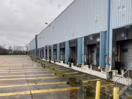 location local d’activités 9000m²