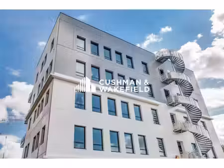 location bureaux 221m²