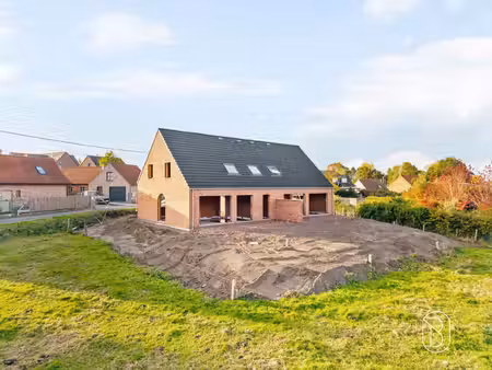 huis te koop in mont-de-l'enclus met 4 slaapkamers